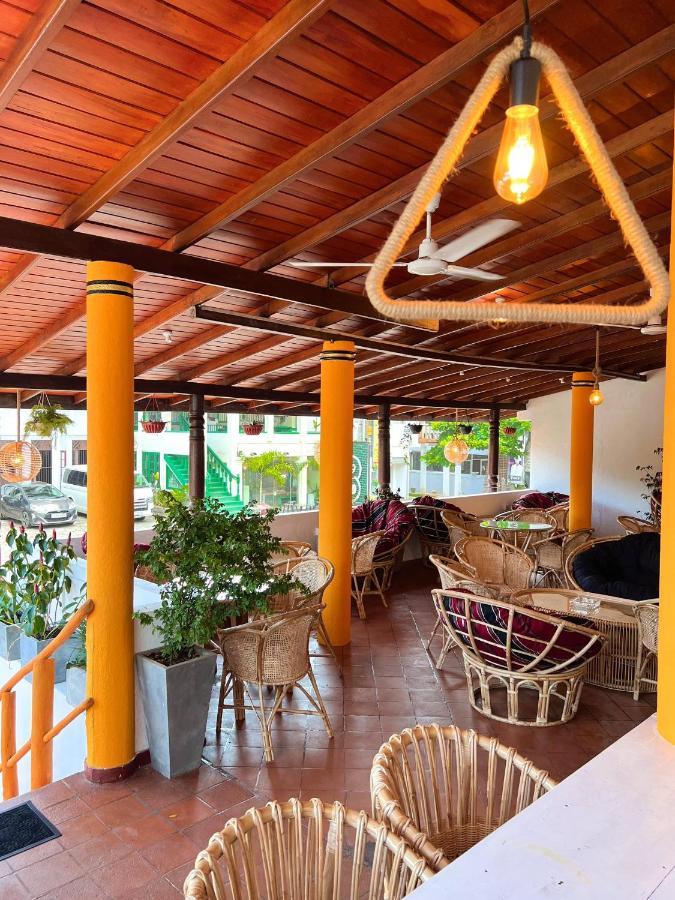 Hummus Hostel Hikkaduwa Εξωτερικό φωτογραφία