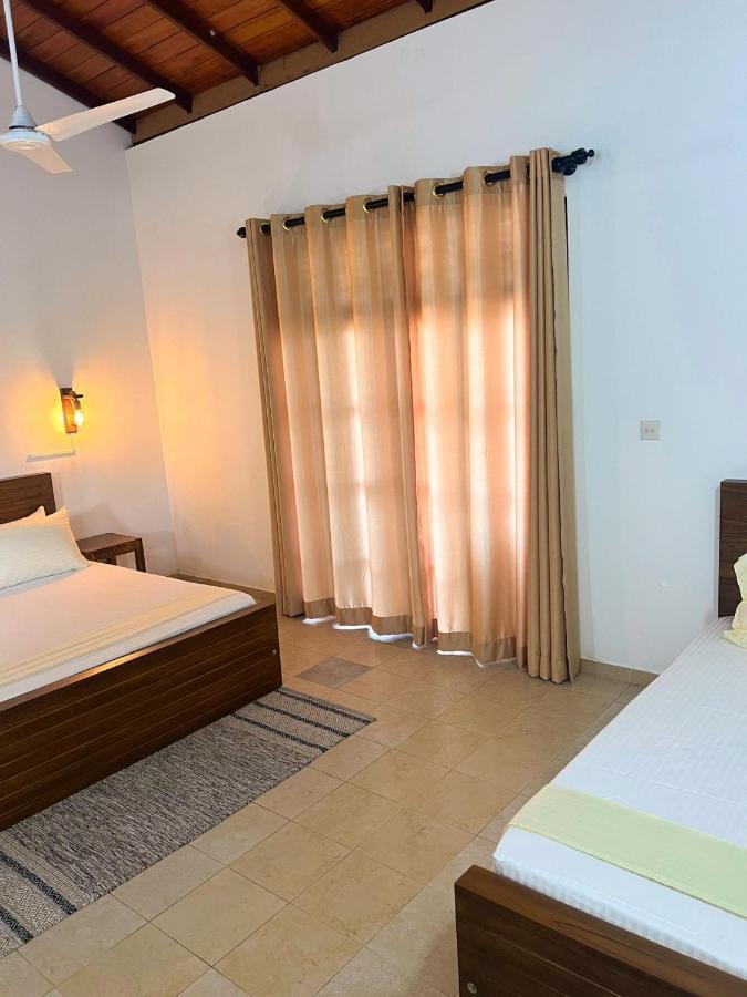 Hummus Hostel Hikkaduwa Εξωτερικό φωτογραφία