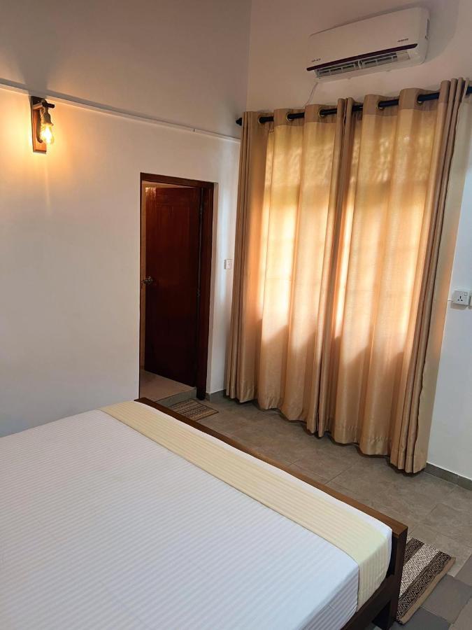 Hummus Hostel Hikkaduwa Εξωτερικό φωτογραφία