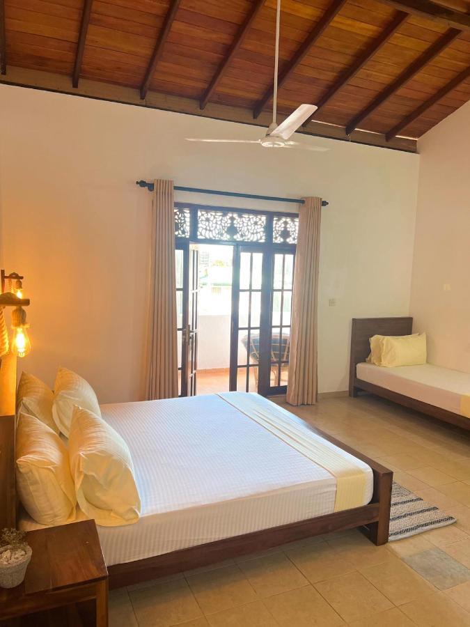 Hummus Hostel Hikkaduwa Εξωτερικό φωτογραφία