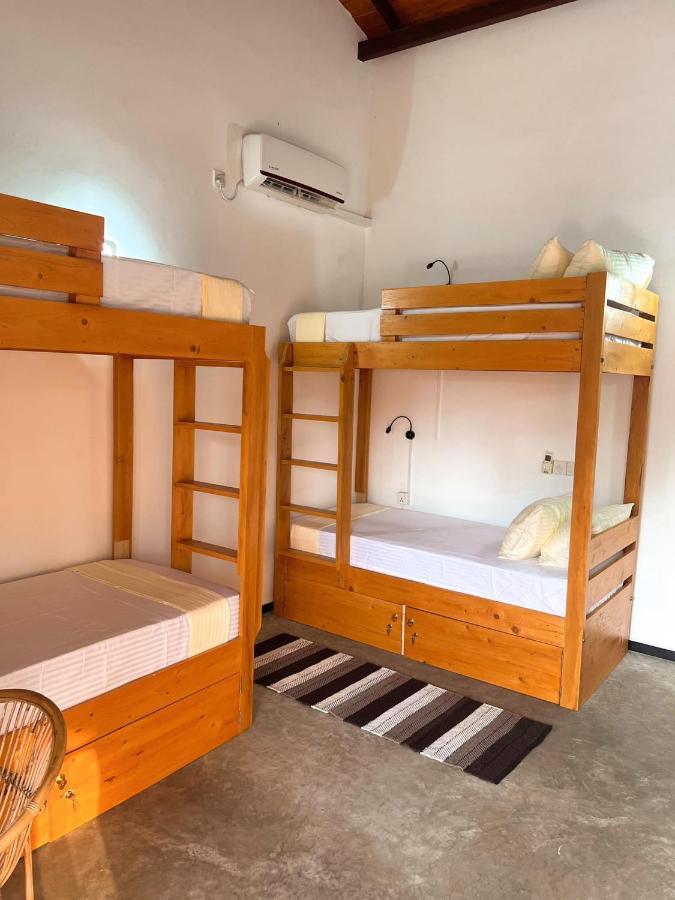 Hummus Hostel Hikkaduwa Εξωτερικό φωτογραφία