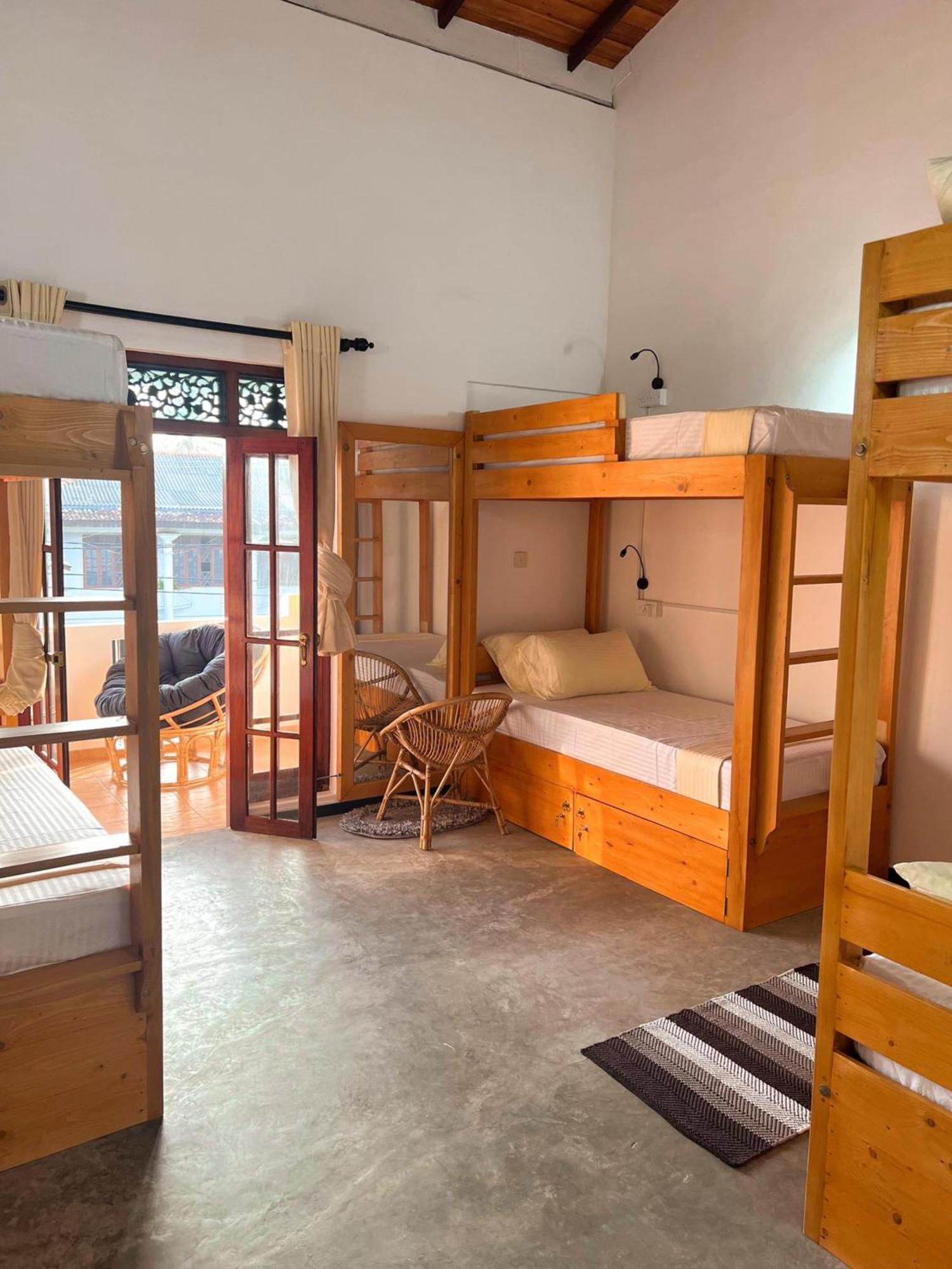 Hummus Hostel Hikkaduwa Εξωτερικό φωτογραφία