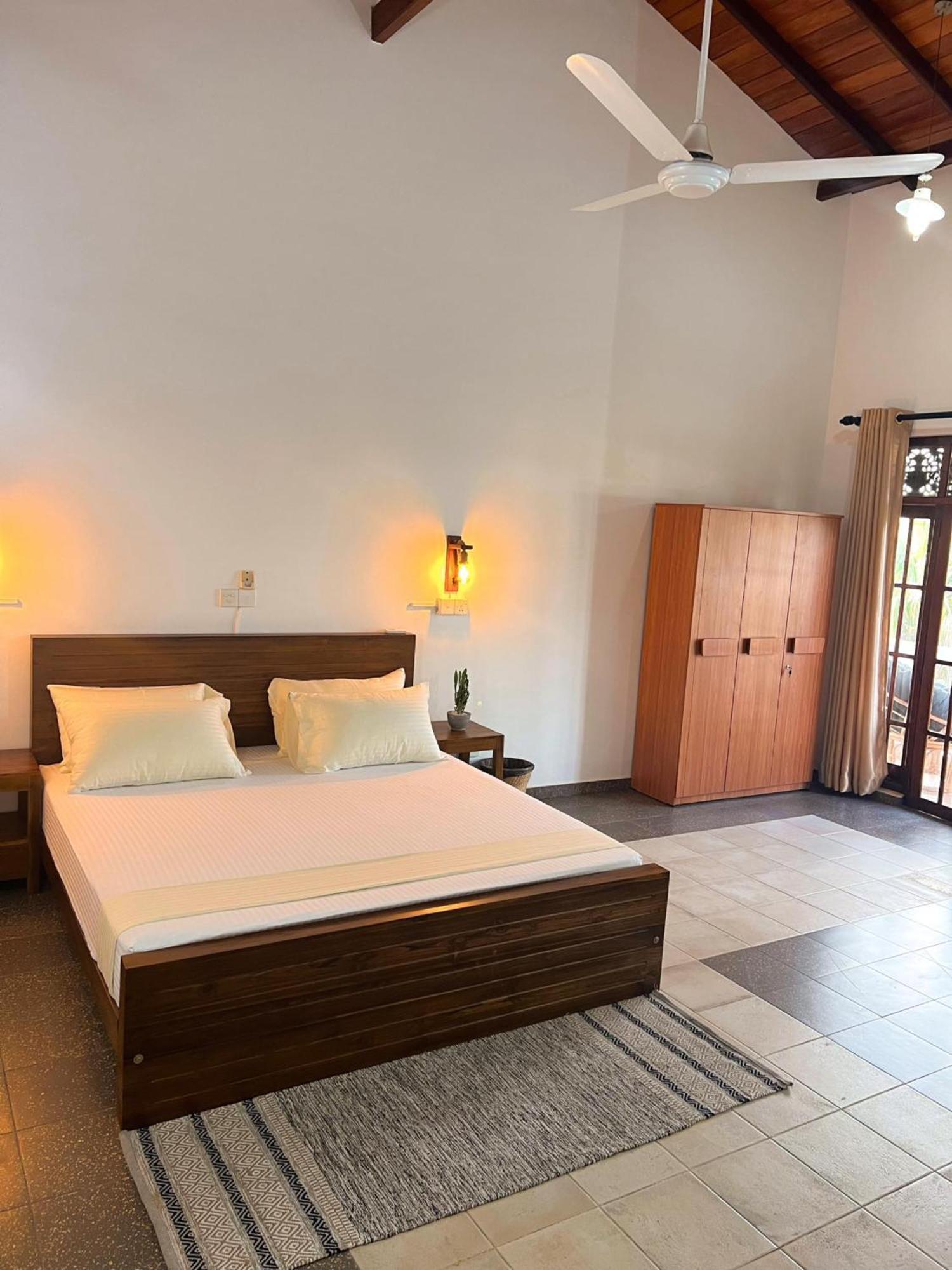 Hummus Hostel Hikkaduwa Εξωτερικό φωτογραφία