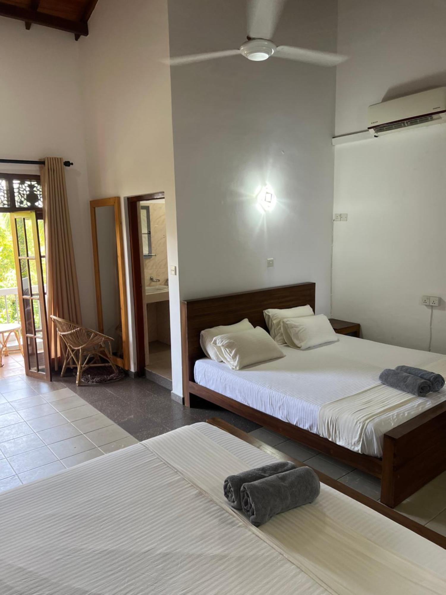 Hummus Hostel Hikkaduwa Εξωτερικό φωτογραφία