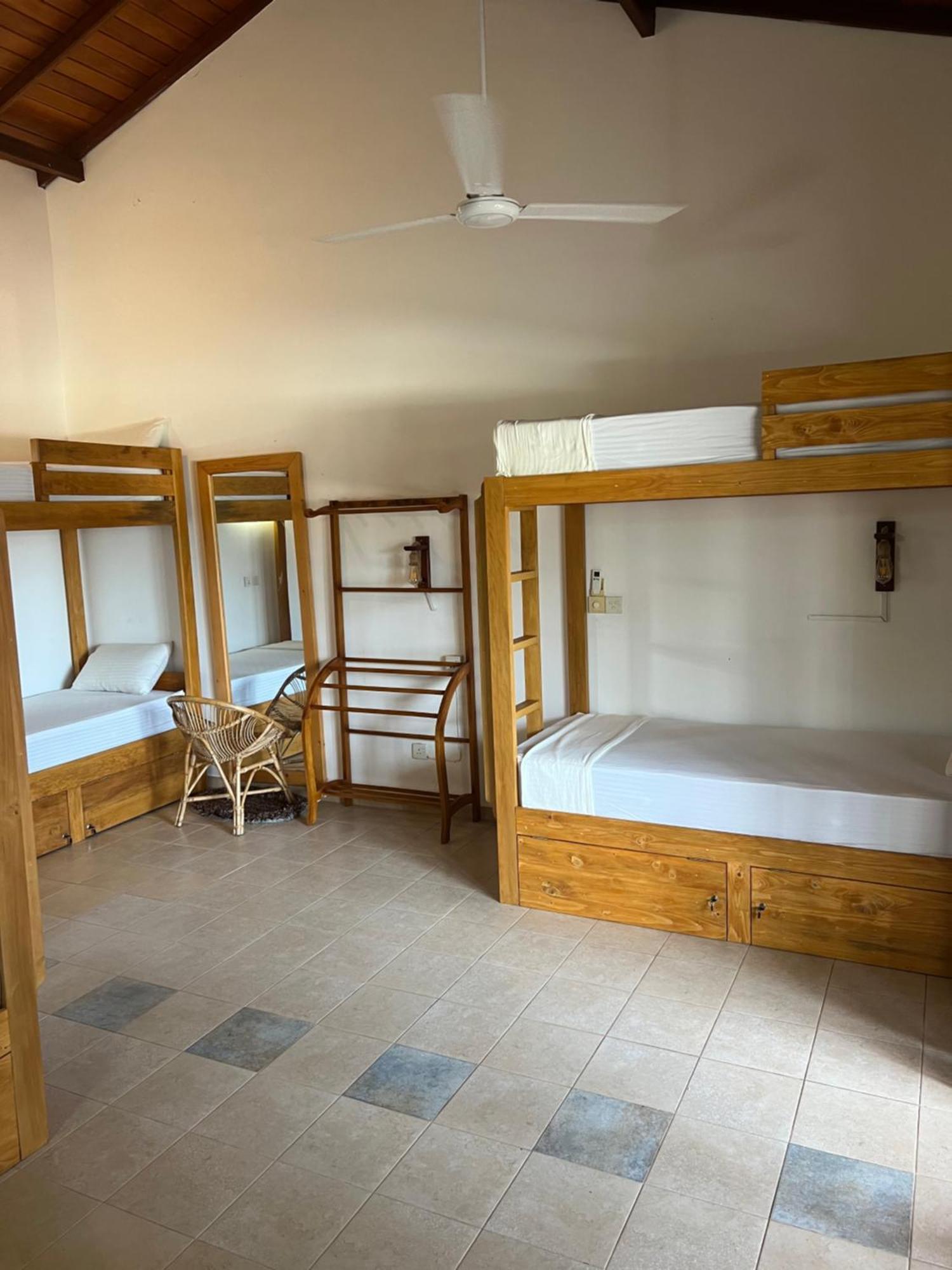 Hummus Hostel Hikkaduwa Εξωτερικό φωτογραφία